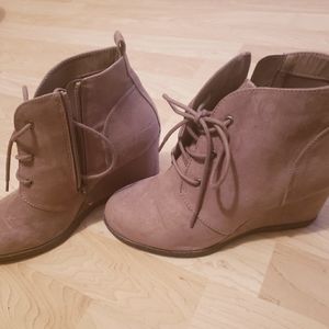 Sun & stone tan bootiea